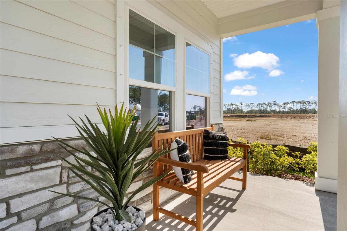 37 PEGASUS ROAD — photo 6 of 40