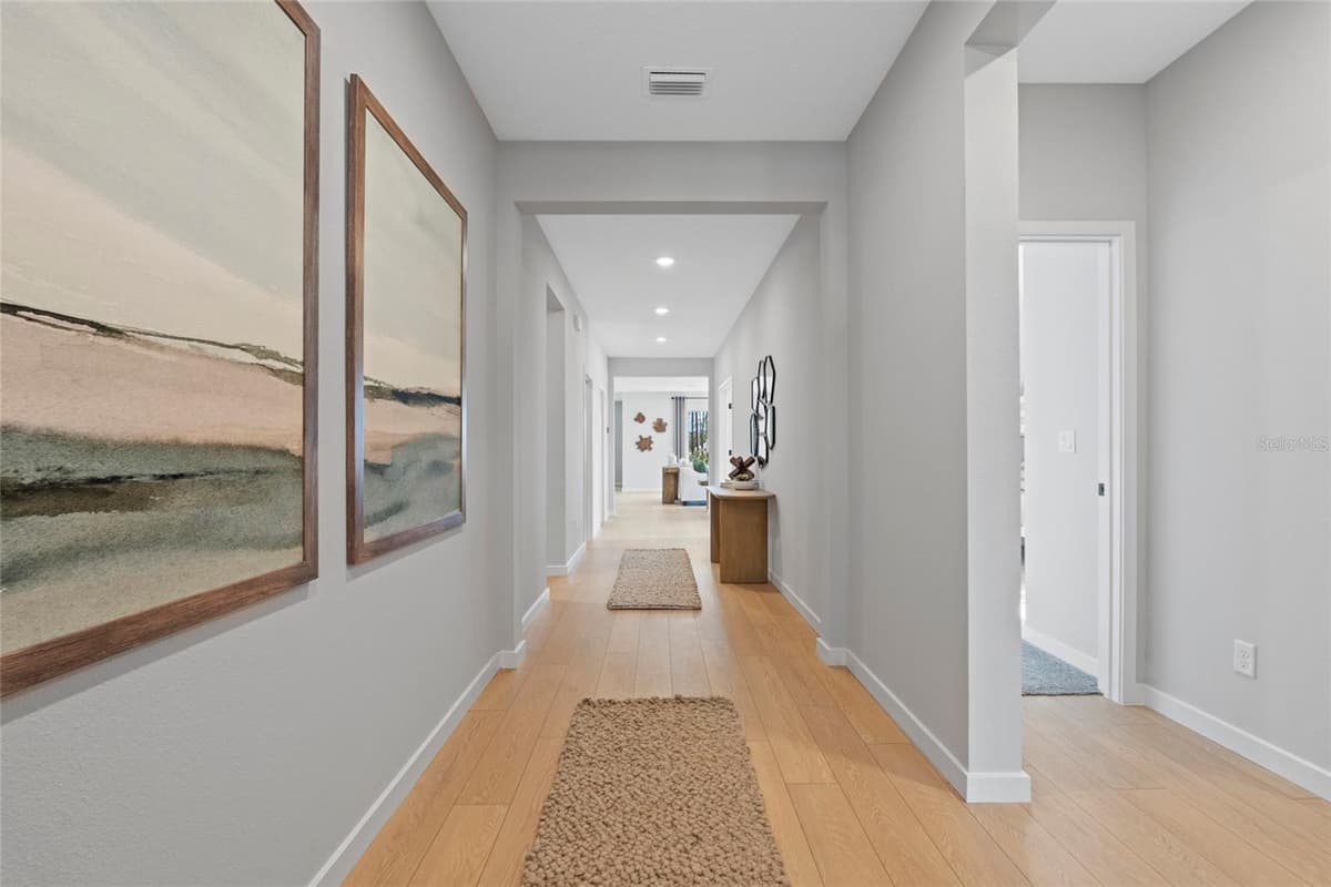 37 PEGASUS ROAD — photo 16 of 40