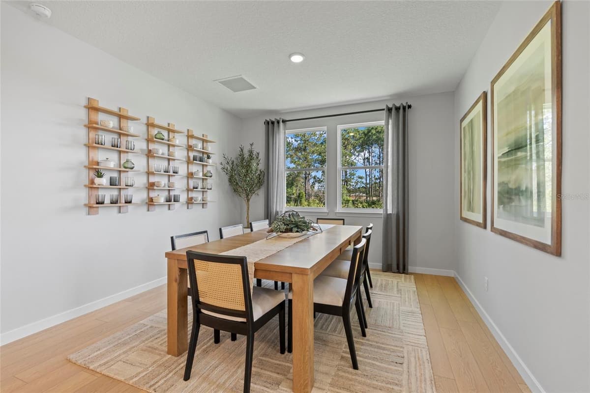 37 PEGASUS ROAD — photo 13 of 40