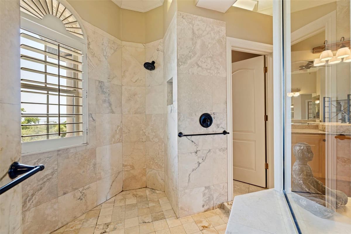 4631 HARBORPOINTE DRIVE — photo 23 of 57