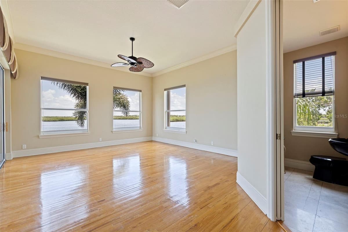 4631 HARBORPOINTE DRIVE — photo 25 of 57
