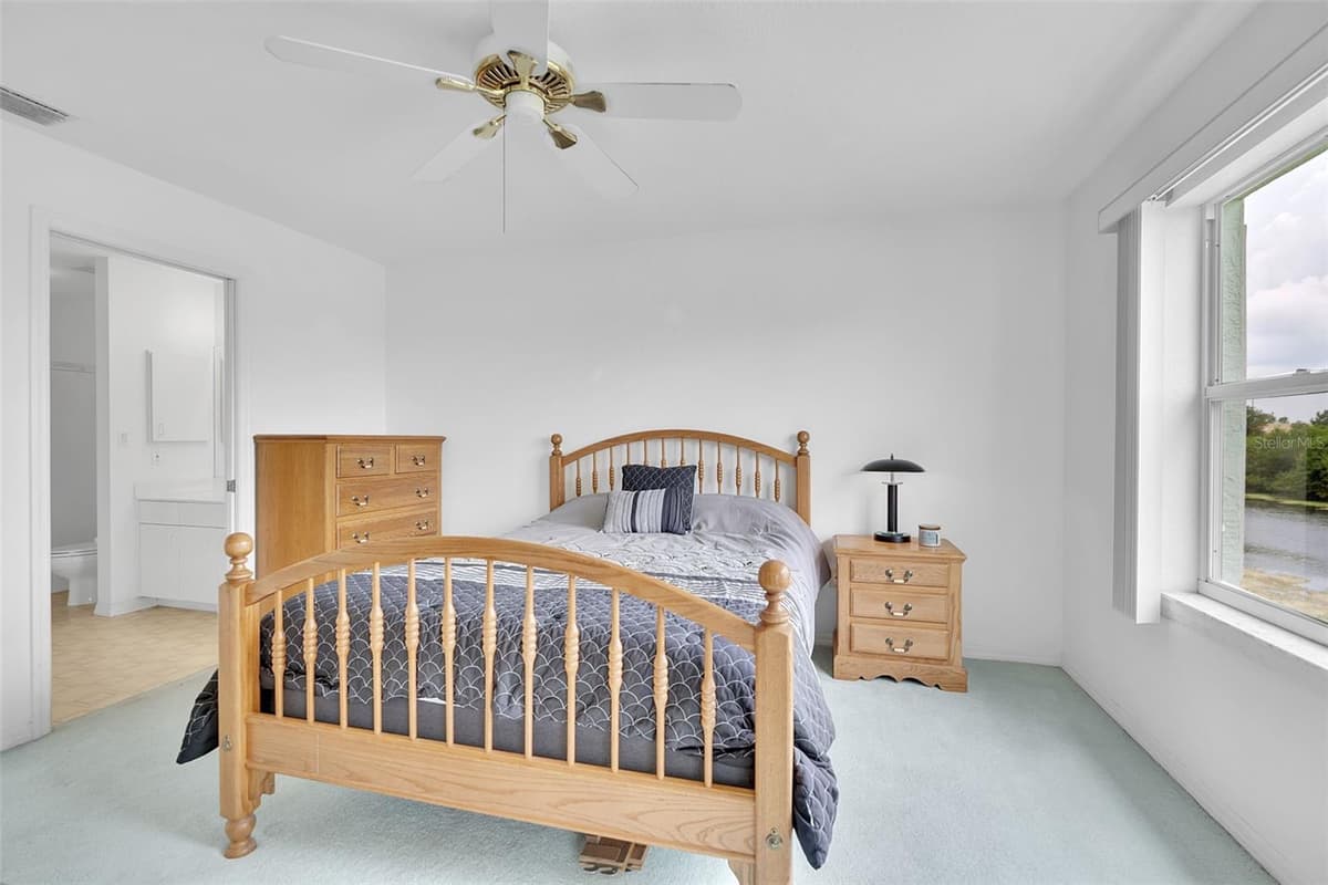 5725 GREENWOOD AVENUE — photo 23 of 38