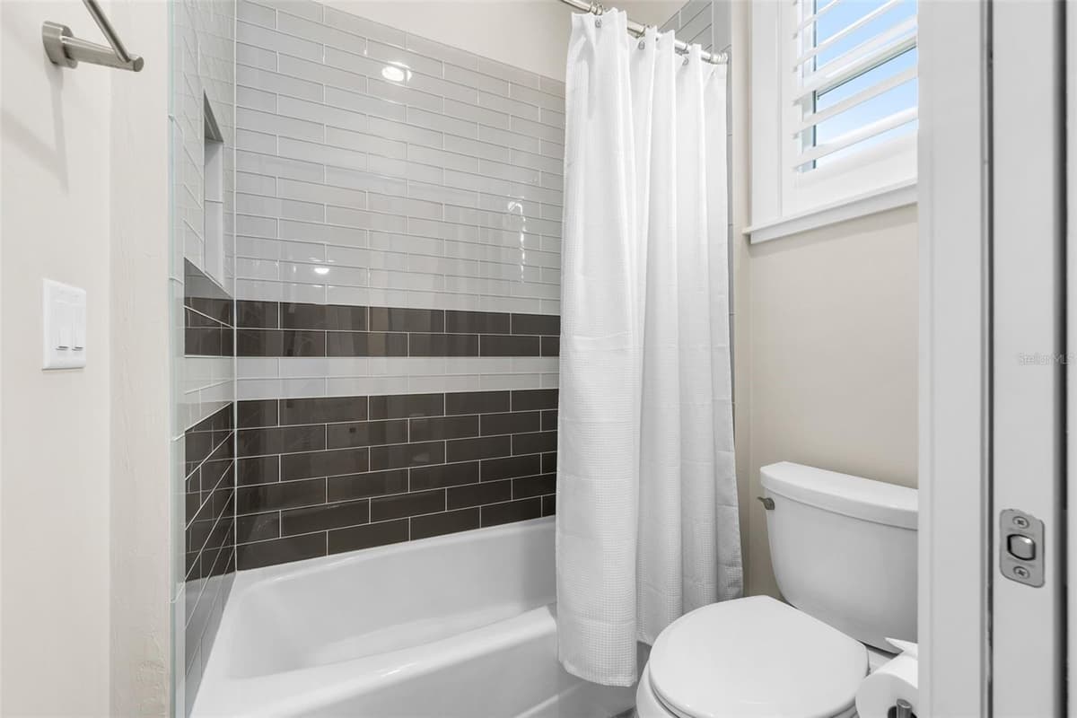 828 131ST STREET — photo 30 of 70