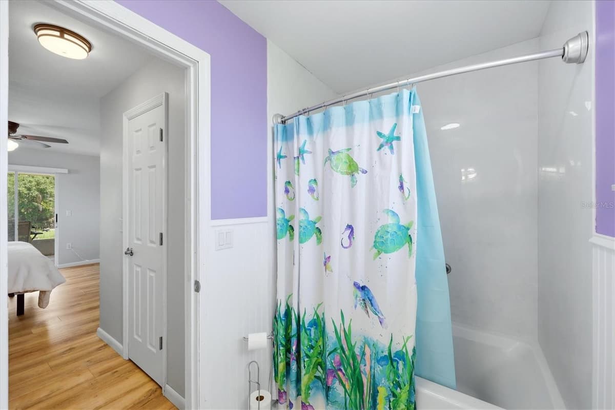 9084 PROSPECT AVENUE — photo 18 of 32