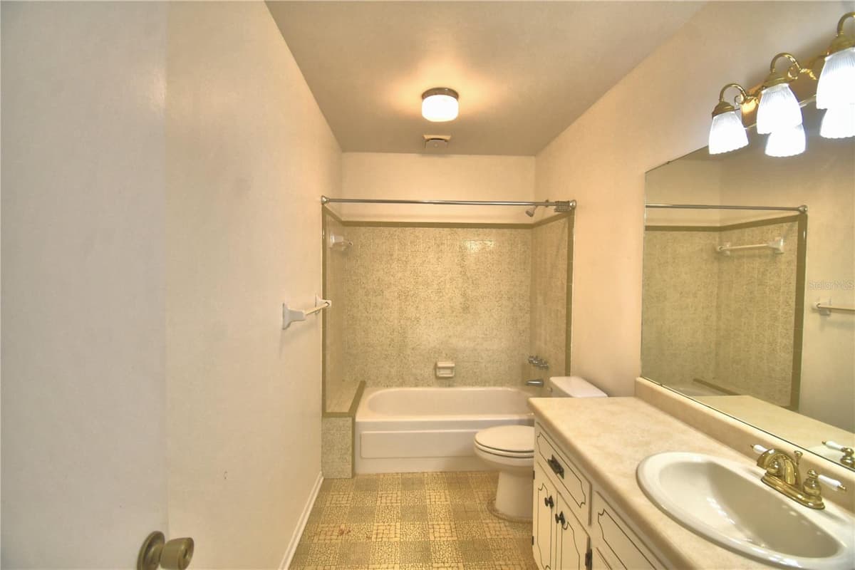 1212 LYNN AVENUE — photo 31 of 60