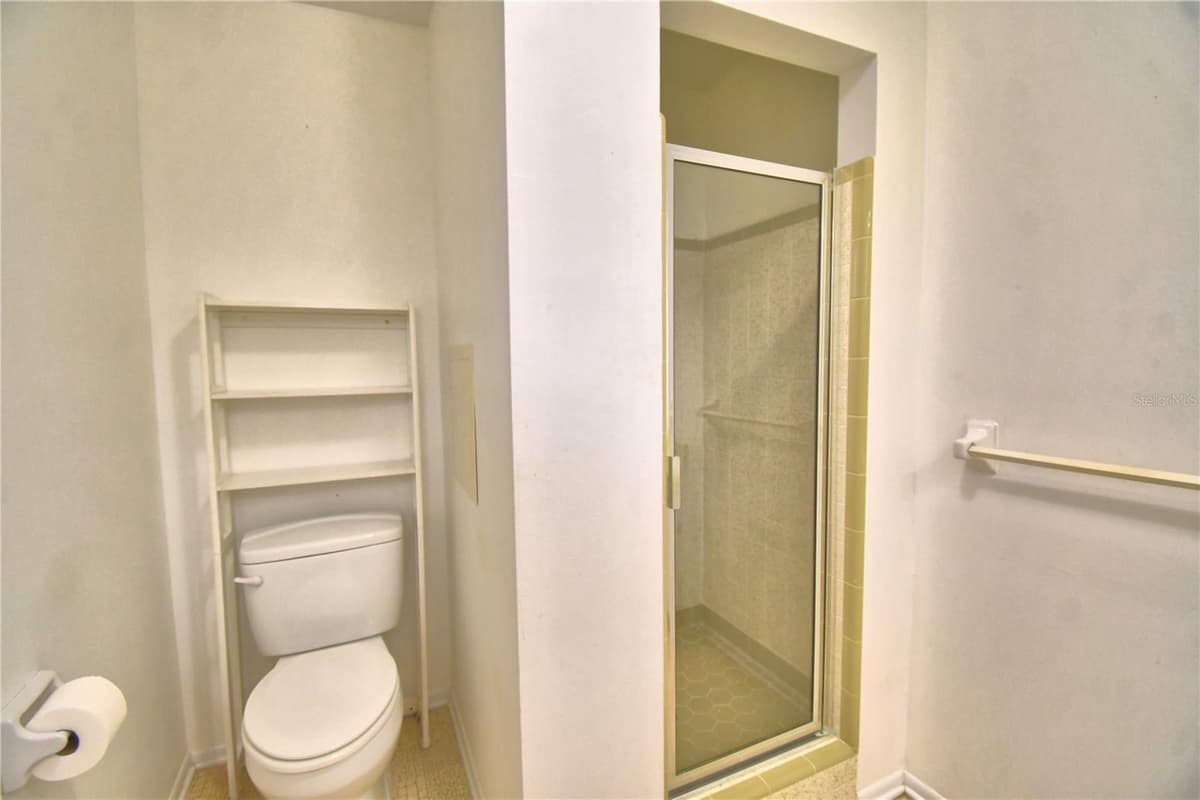 1212 LYNN AVENUE — photo 43 of 60