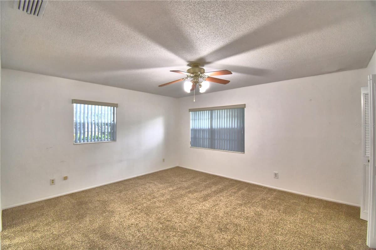 1212 LYNN AVENUE — photo 36 of 60