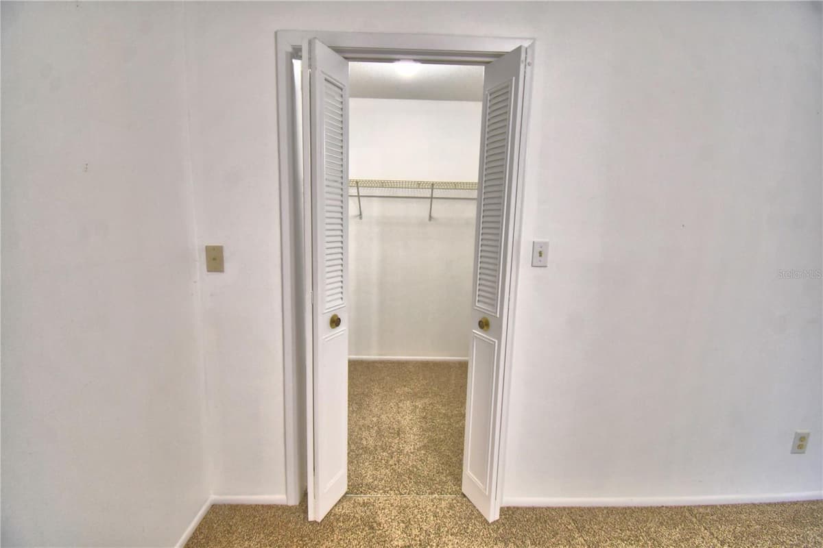 1212 LYNN AVENUE — photo 40 of 60