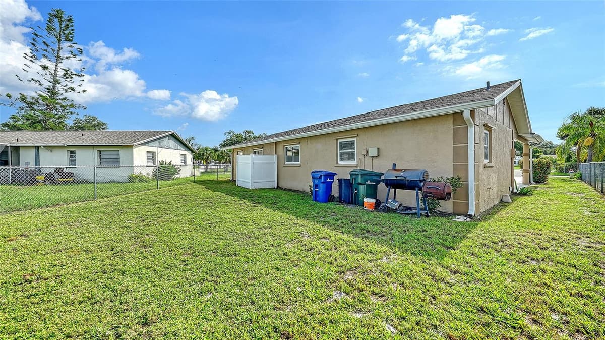 3307 NEWTOWN BOULEVARD — photo 47 of 47