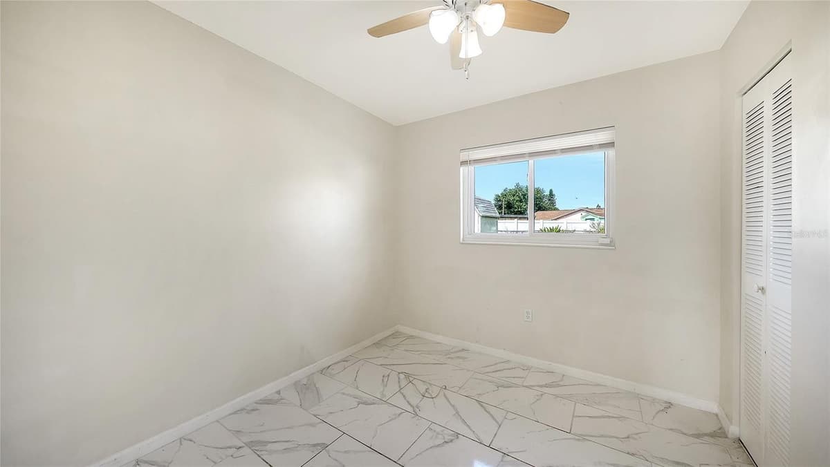 3307 NEWTOWN BOULEVARD — photo 16 of 47