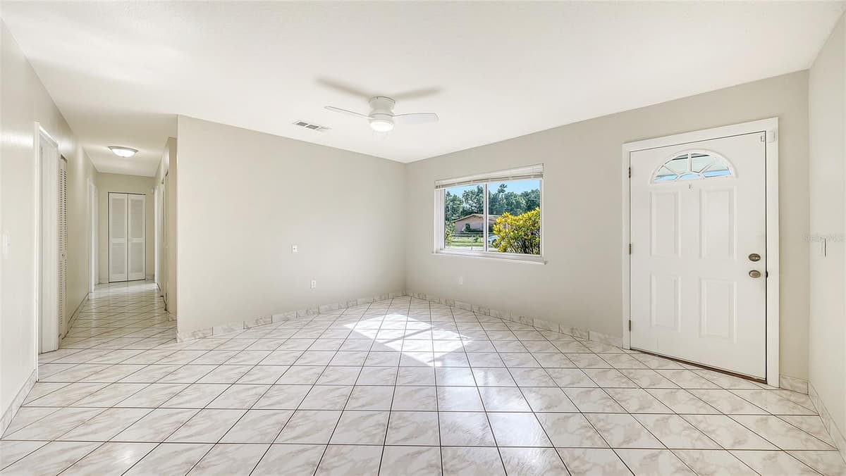 3307 NEWTOWN BOULEVARD — photo 15 of 47