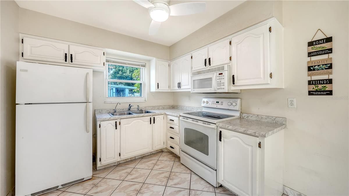 3307 NEWTOWN BOULEVARD — photo 45 of 47