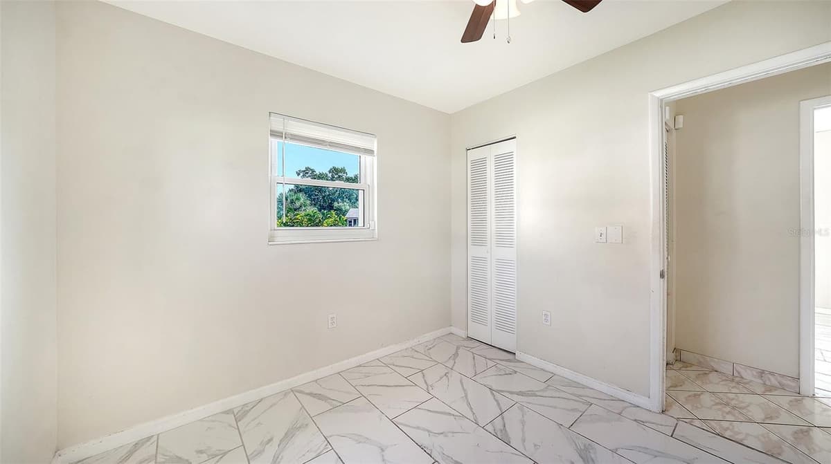 3307 NEWTOWN BOULEVARD — photo 28 of 47