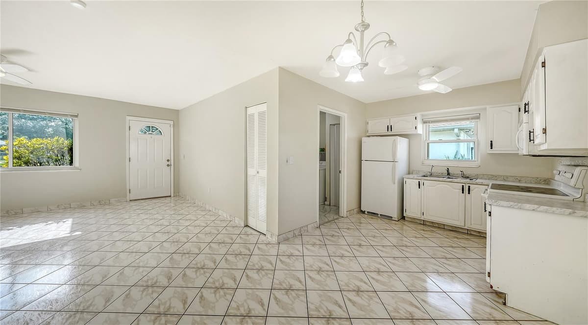 3307 NEWTOWN BOULEVARD — photo 44 of 47