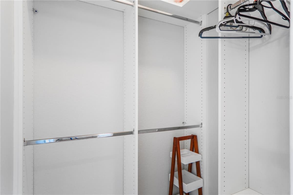 150 ROBINSON STREET — photo 16 of 21