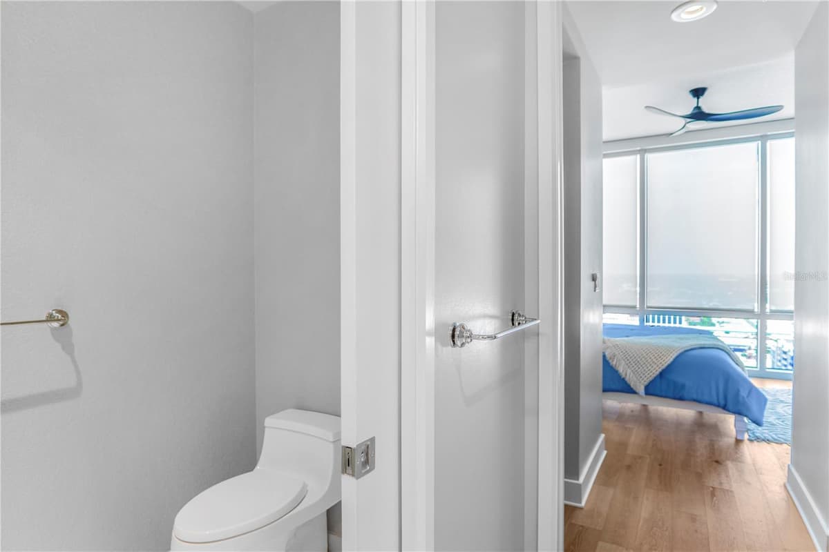 150 ROBINSON STREET — photo 19 of 21