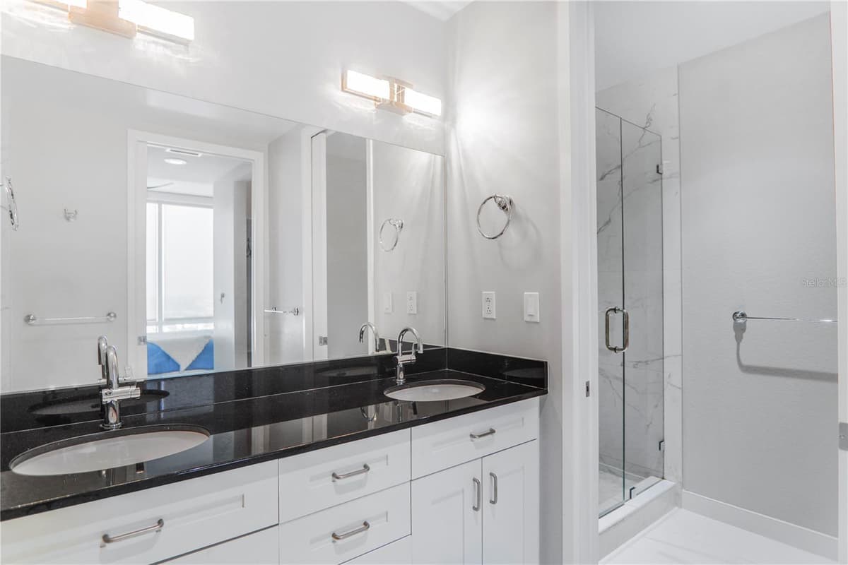 150 ROBINSON STREET — photo 18 of 21