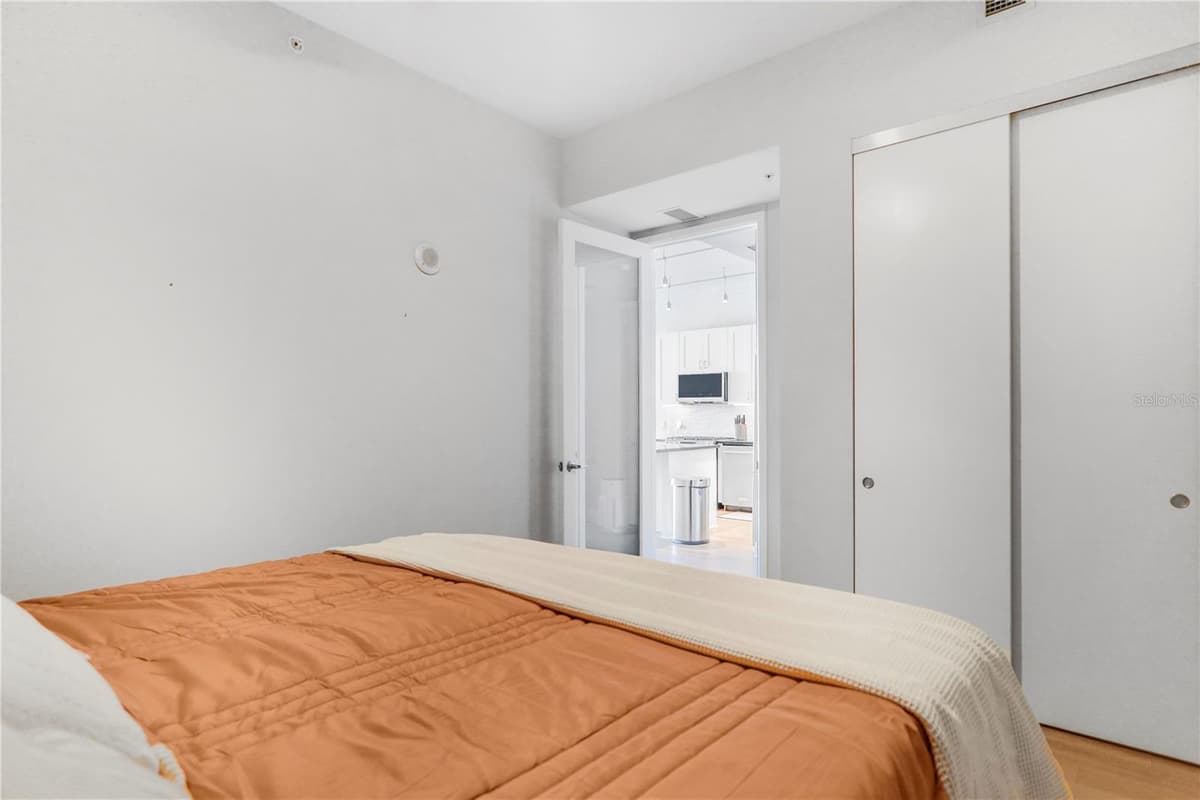 150 ROBINSON STREET — photo 21 of 21