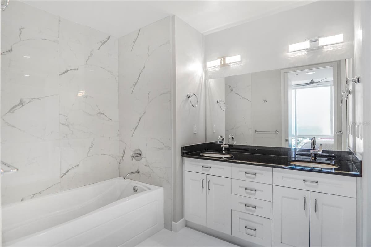 150 ROBINSON STREET — photo 17 of 21