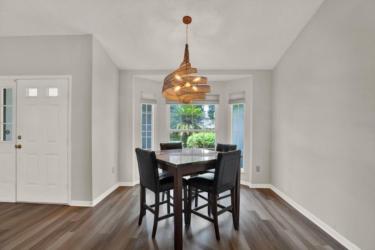 1805 TAWNEE PLACE — photo 9 of 51