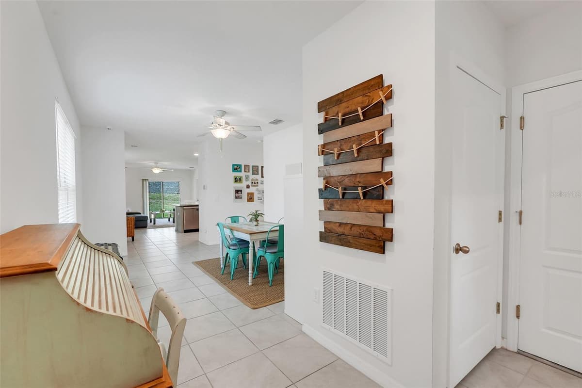 2782 TIMBER HAWK CIRCLE — photo 5 of 37