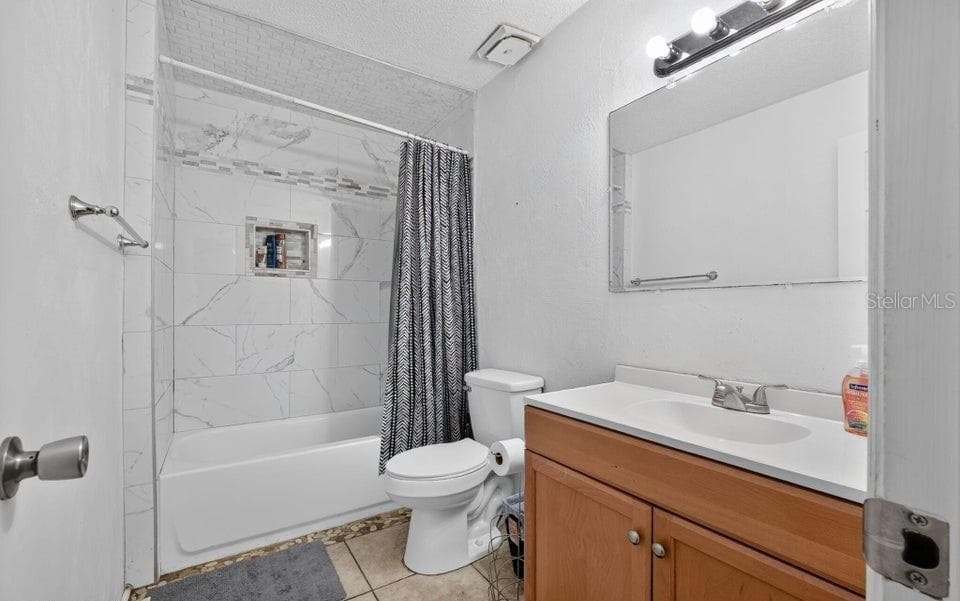912 ROYAL OAK COURT — photo 11 of 42