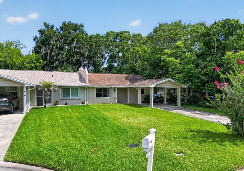 912 ROYAL OAK COURT — photo 33 of 42