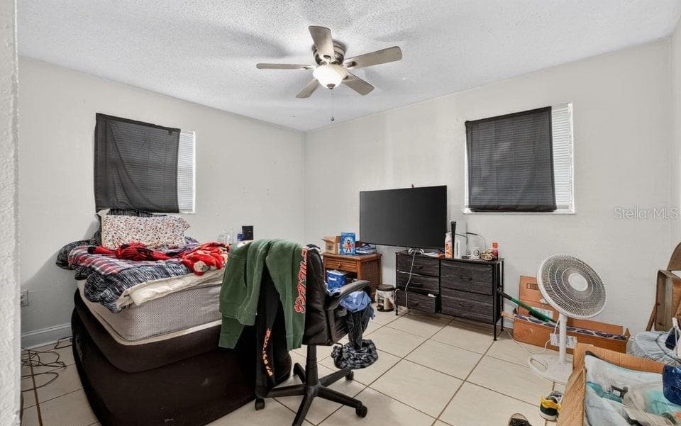 912 ROYAL OAK COURT — photo 17 of 42