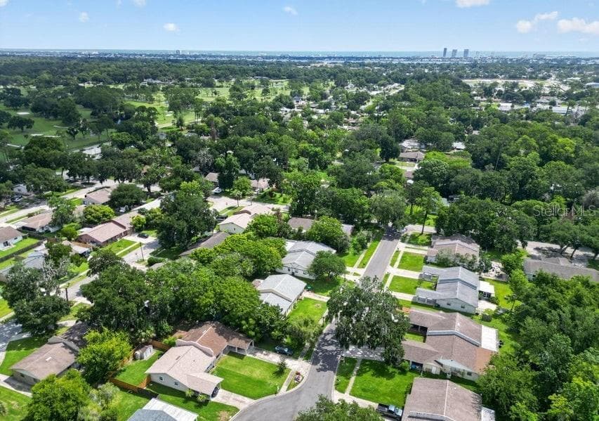 912 ROYAL OAK COURT — photo 41 of 42