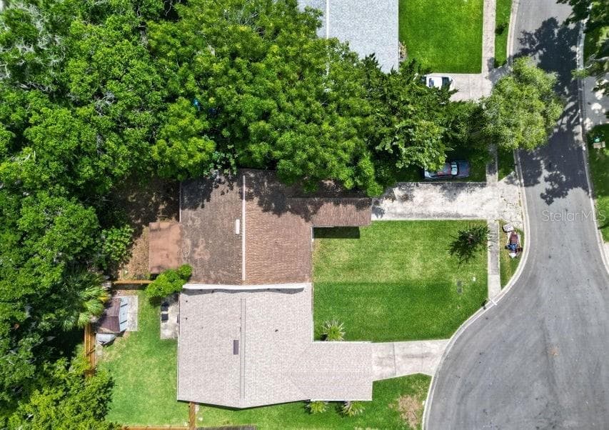 912 ROYAL OAK COURT — photo 34 of 42
