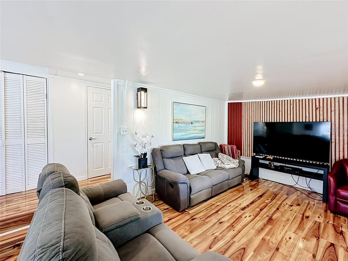 151 LAKE SUSAN ROAD — photo 17 of 72