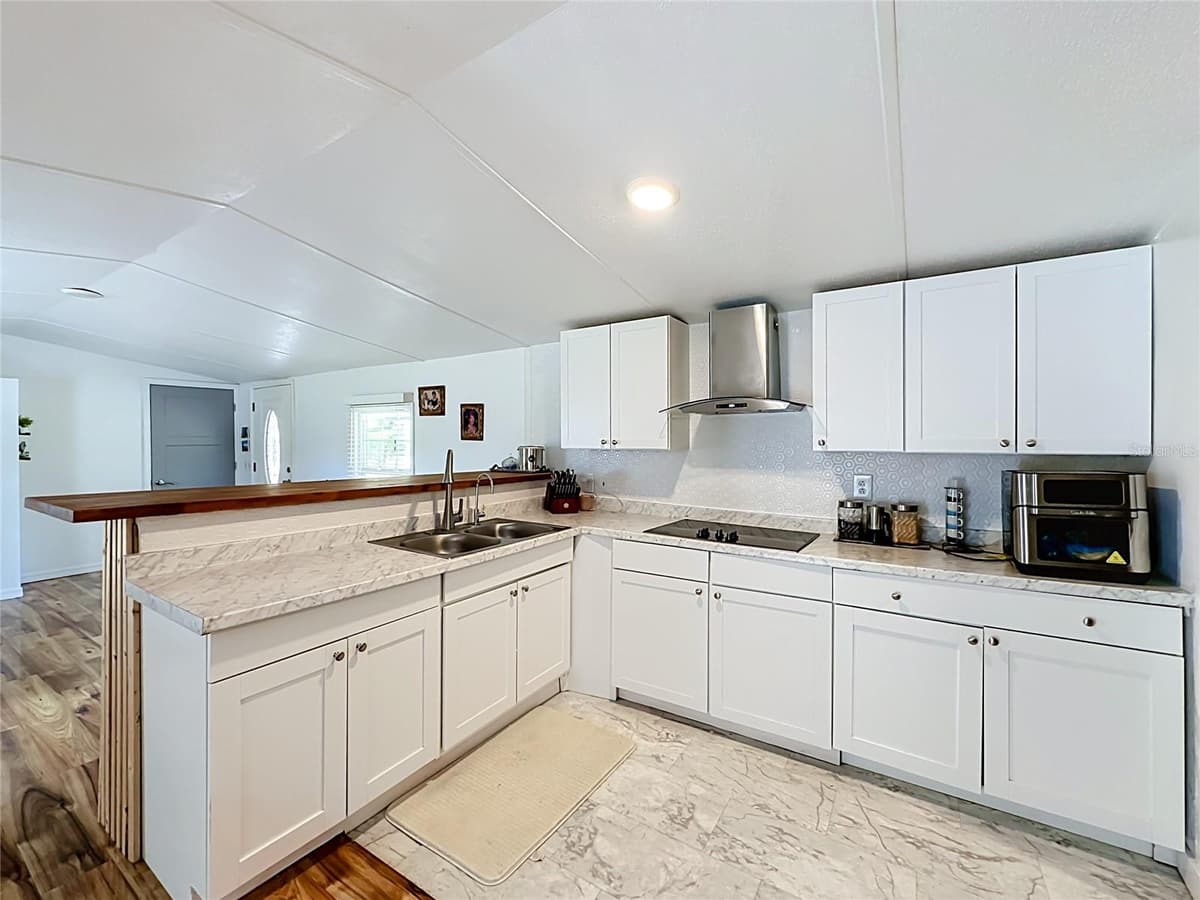 151 LAKE SUSAN ROAD — photo 12 of 72