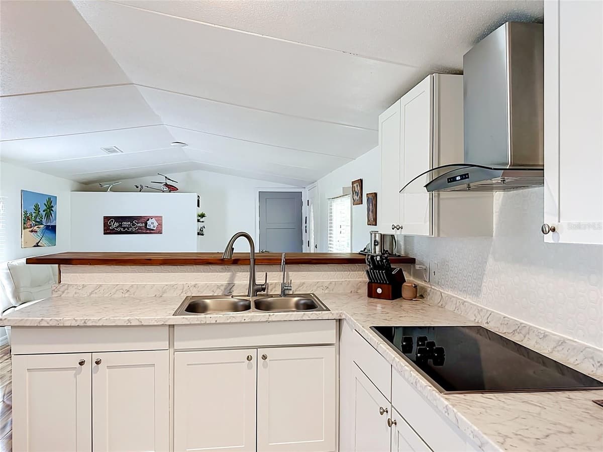151 LAKE SUSAN ROAD — photo 13 of 72