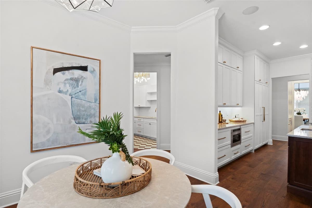 4406 AZEELE STREET — photo 14 of 65
