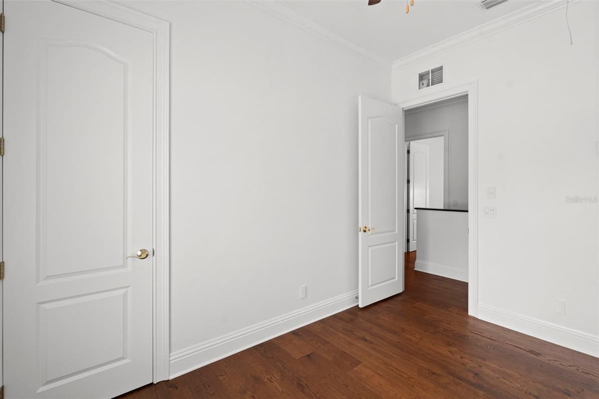 4406 AZEELE STREET — photo 58 of 65