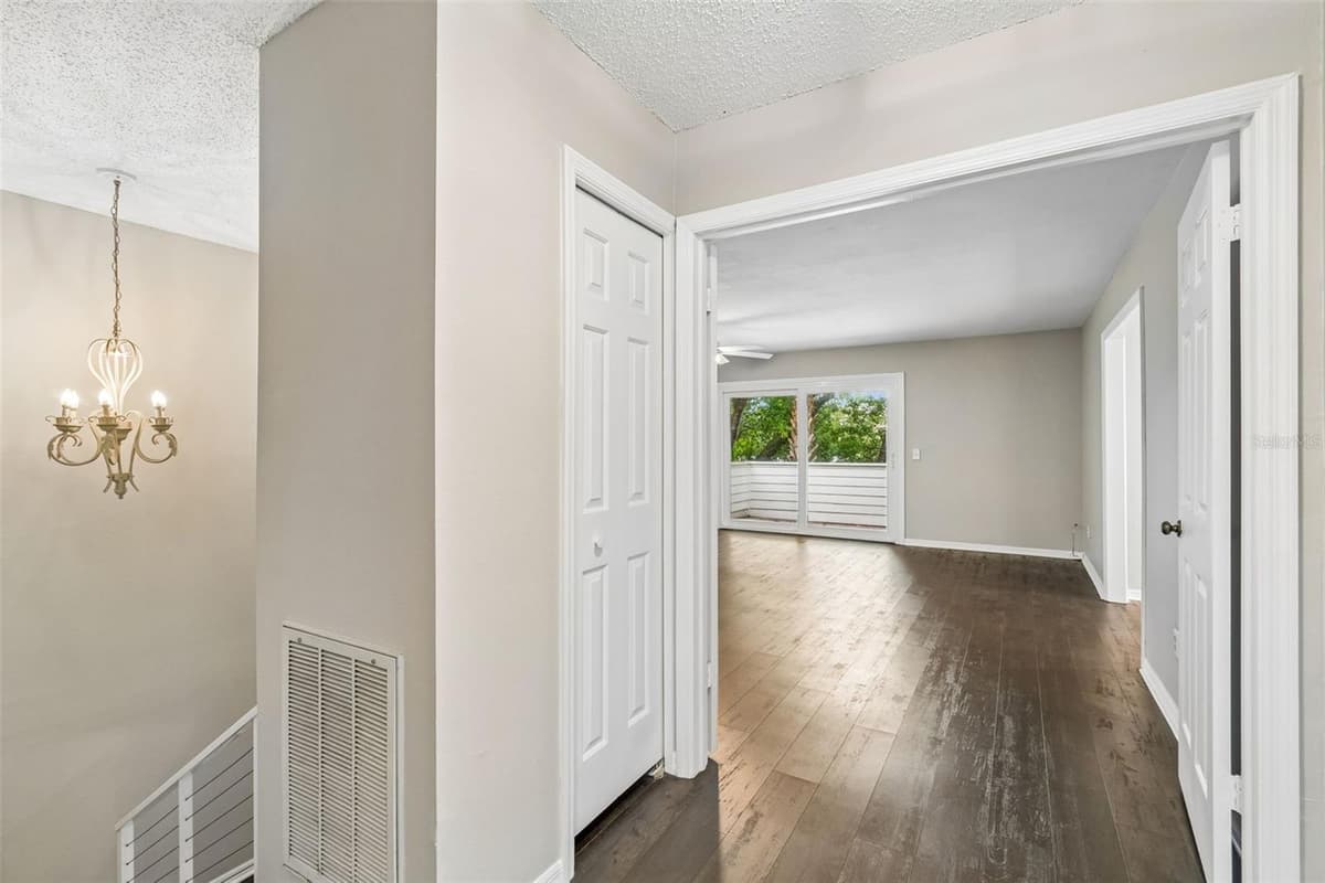 5203 BAYSHORE BOULEVARD — photo 22 of 50