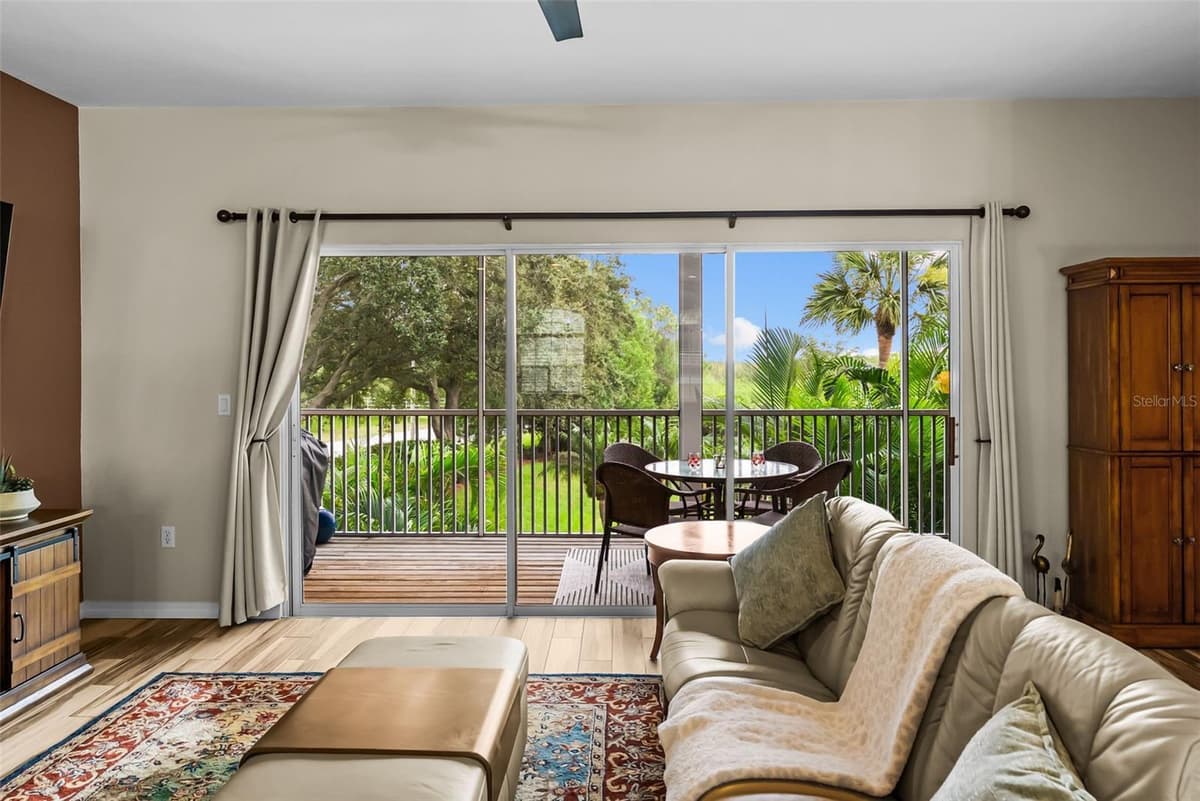 38 SEAGRAPE CIRCLE — photo 12 of 55