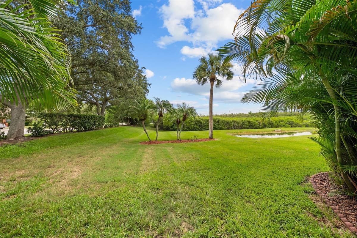 38 SEAGRAPE CIRCLE — photo 49 of 55