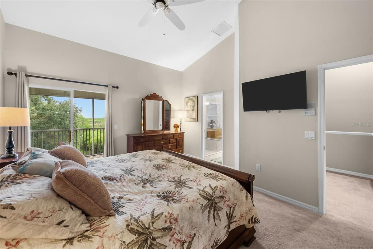 38 SEAGRAPE CIRCLE — photo 22 of 55