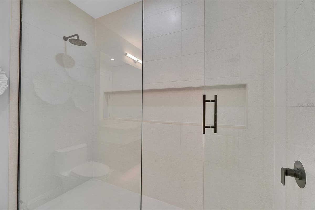 70 AVENIDA VENECCIA — photo 47 of 73