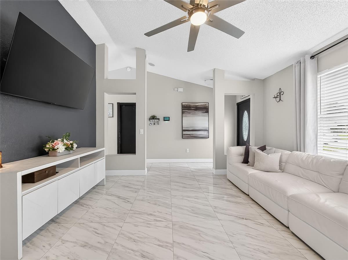 5014 SAWDUST CIRCLE — photo 6 of 36