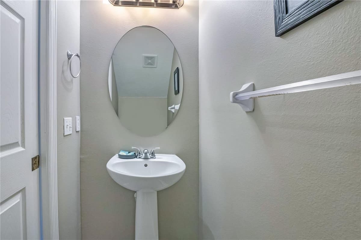 2765 KOKOMO LOOP — photo 13 of 50