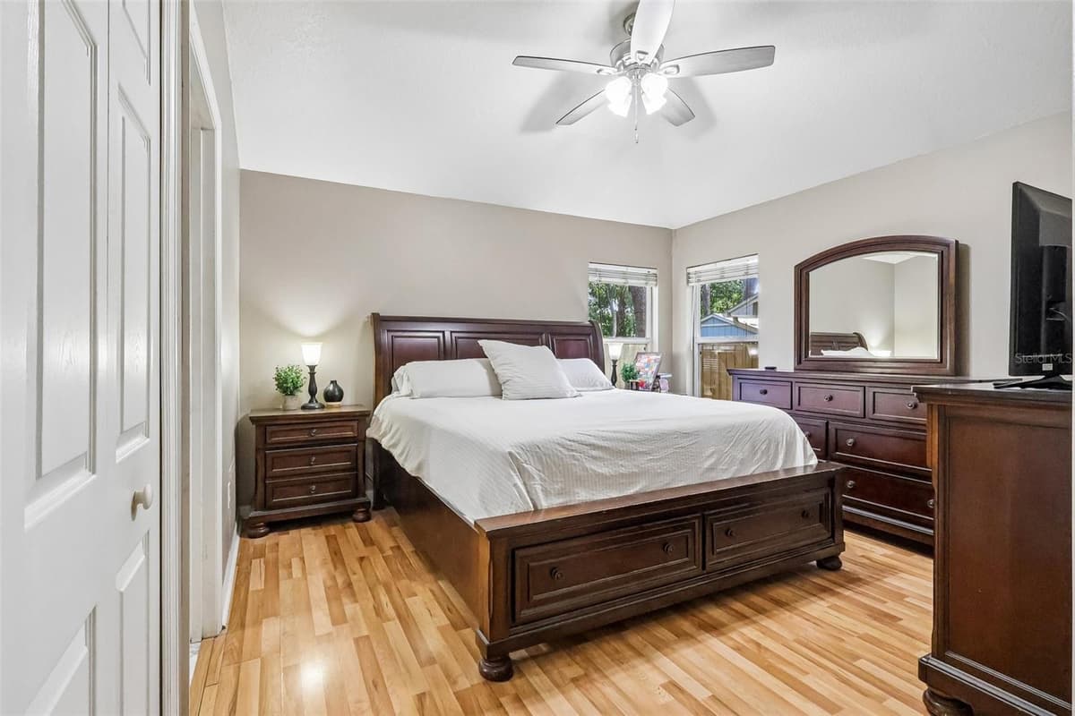 619 CORAL WAY — photo 4 of 32