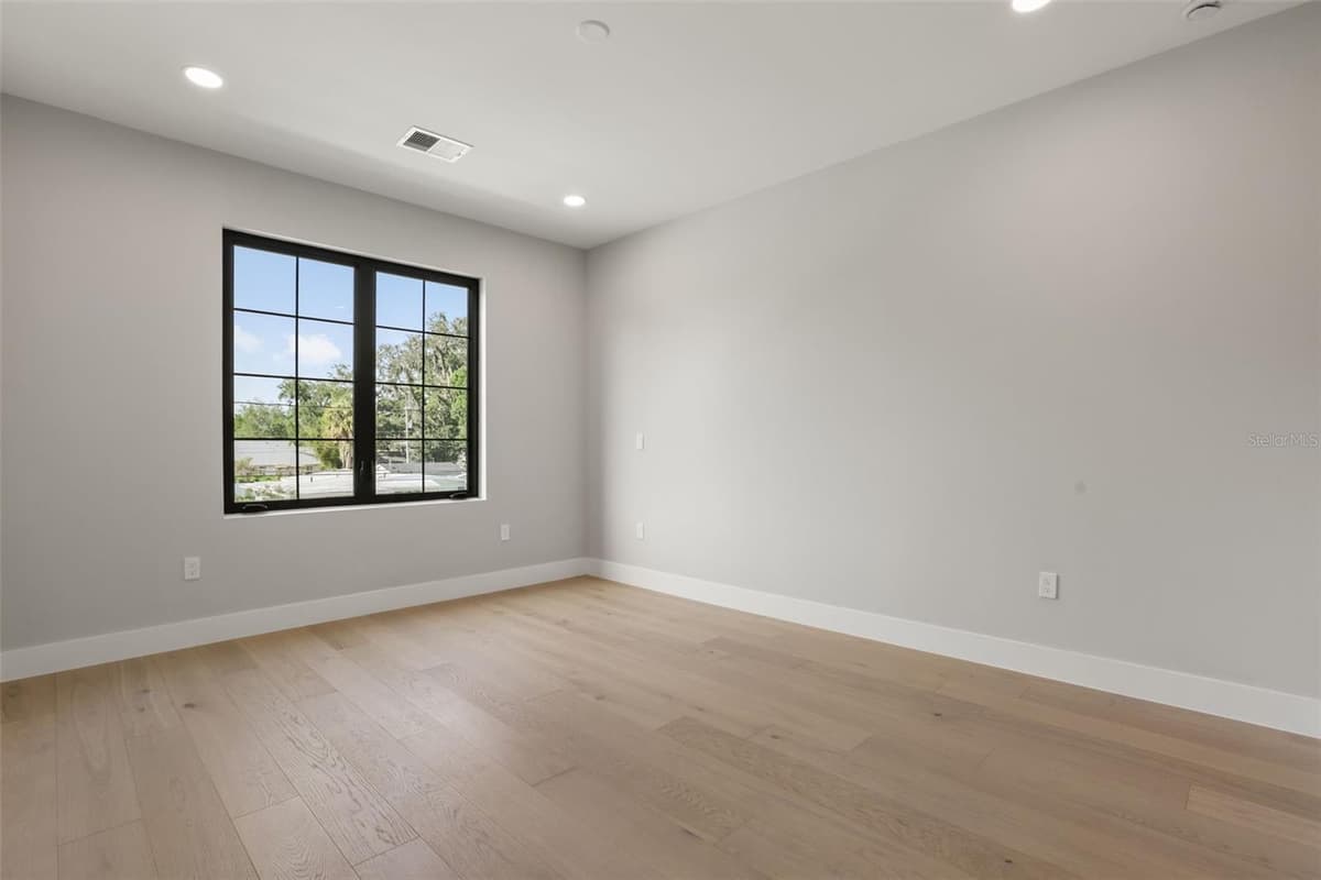 1326 NEW HAMPSHIRE STREET — photo 34 of 51