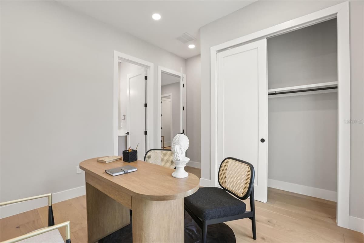 1326 NEW HAMPSHIRE STREET — photo 9 of 51