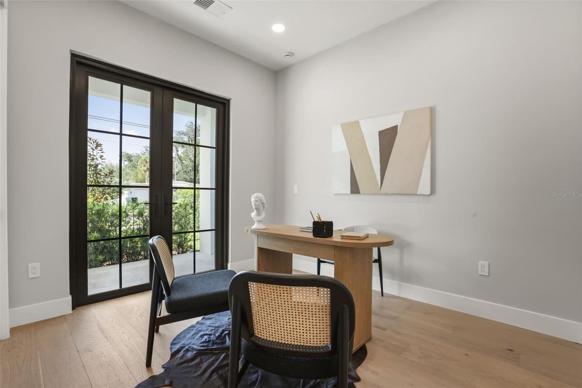 1326 NEW HAMPSHIRE STREET — photo 8 of 51