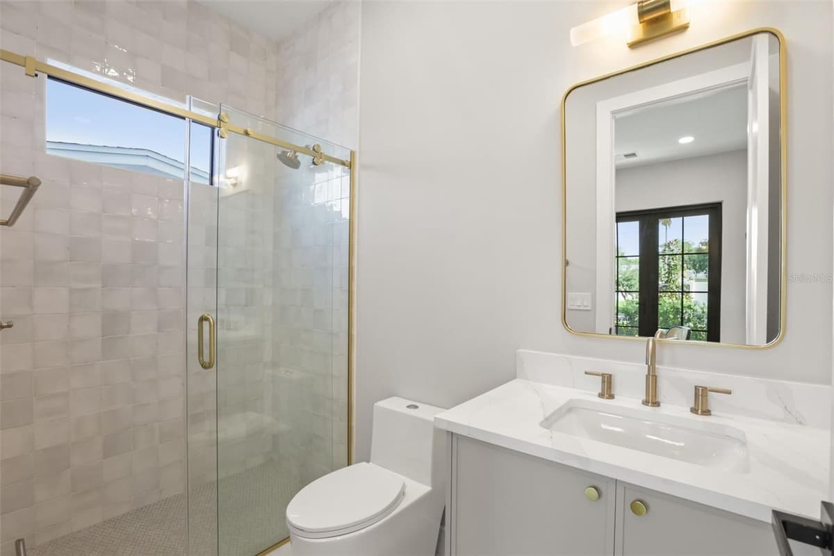 1326 NEW HAMPSHIRE STREET — photo 10 of 51