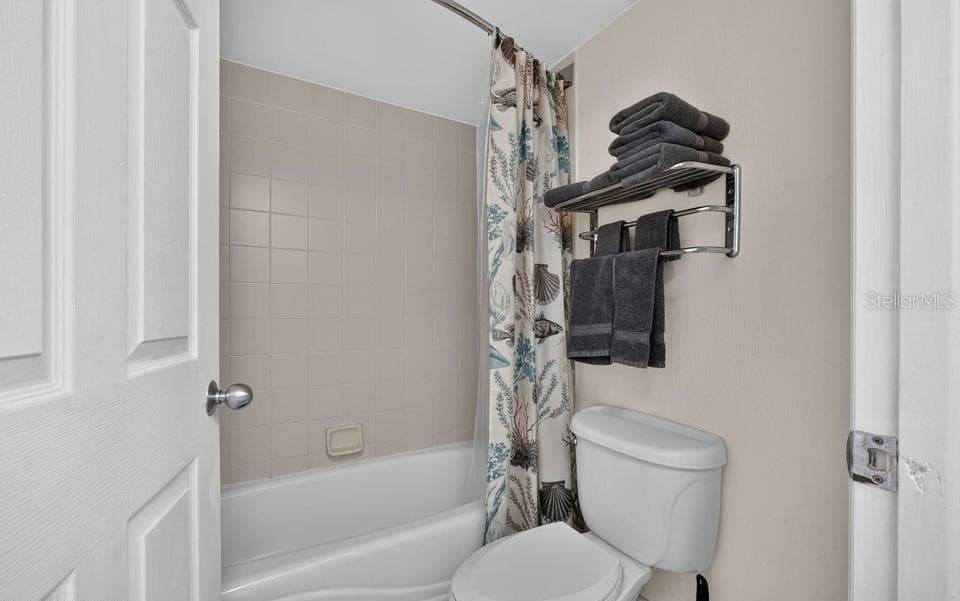 2700 ATLANTIC AVENUE — photo 10 of 49