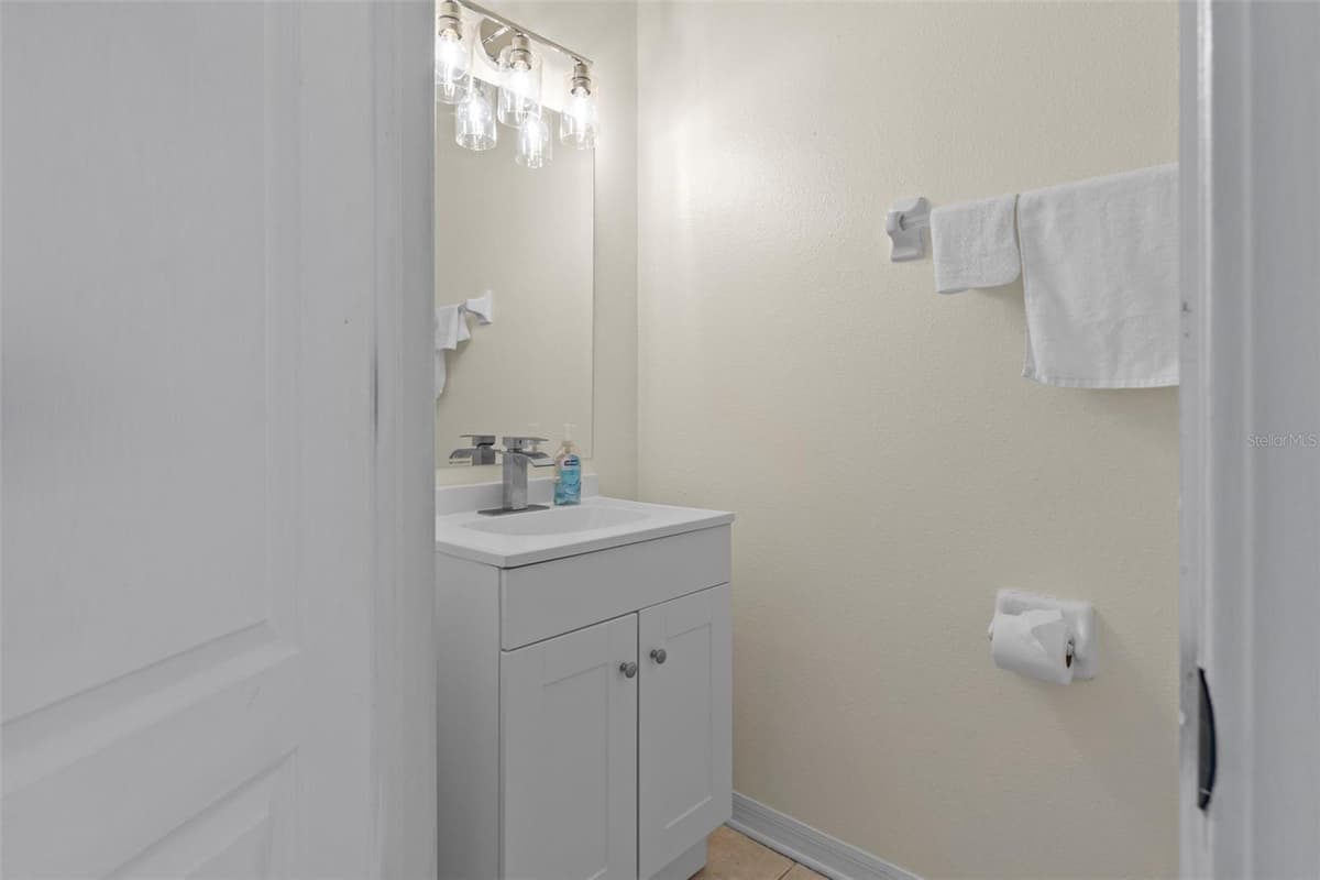 15160 DURANGO CIRCLE — photo 13 of 64