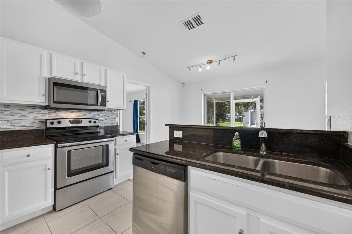 719 WAXWING COURT — photo 11 of 24